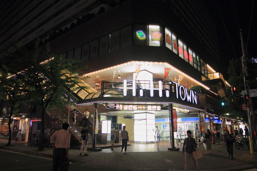 Yadokari Namba Hostel Osaka Exterior photo