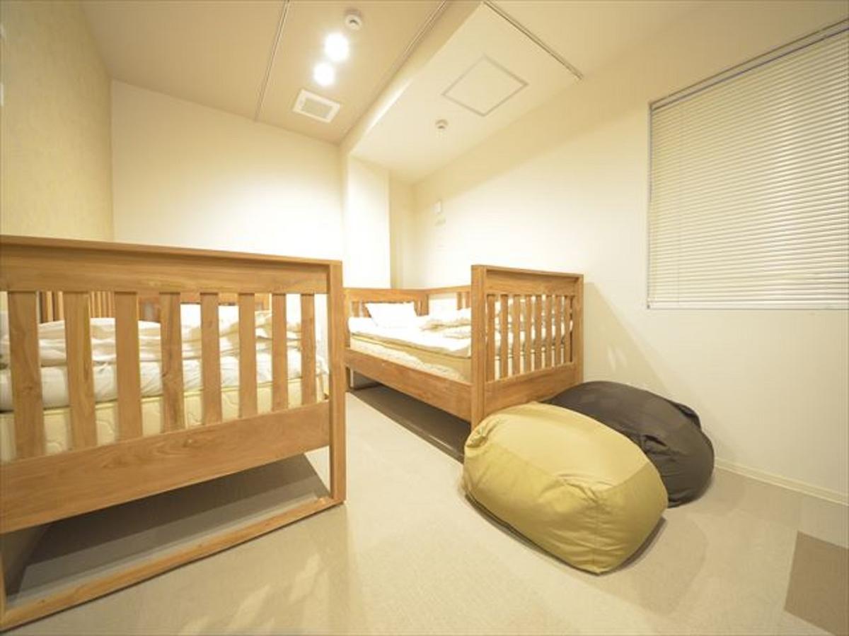 Yadokari Namba Hostel Osaka Exterior photo